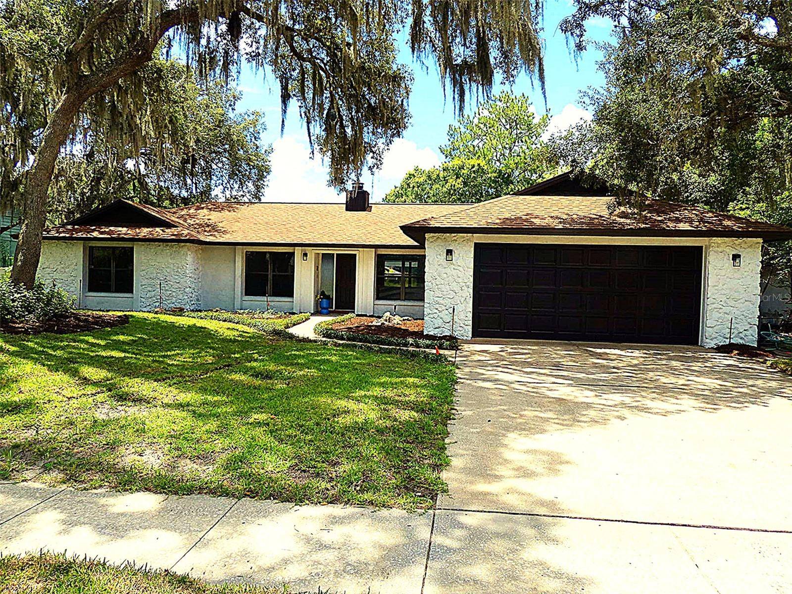 8546 AMBER OAK DR, Orlando, FL 32817