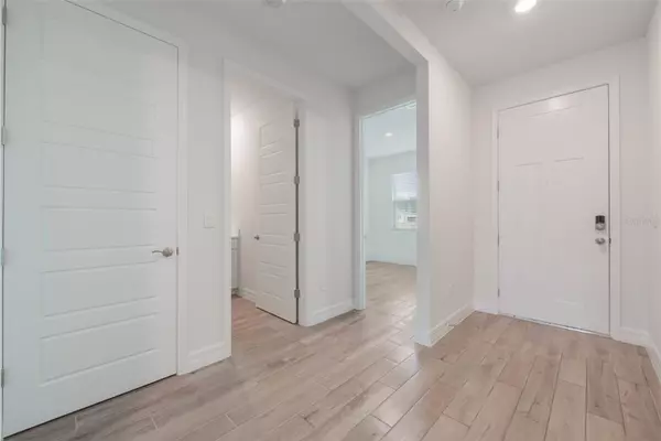Mount Dora, FL 32757,8600 BRIDGEPORT BAY CIR