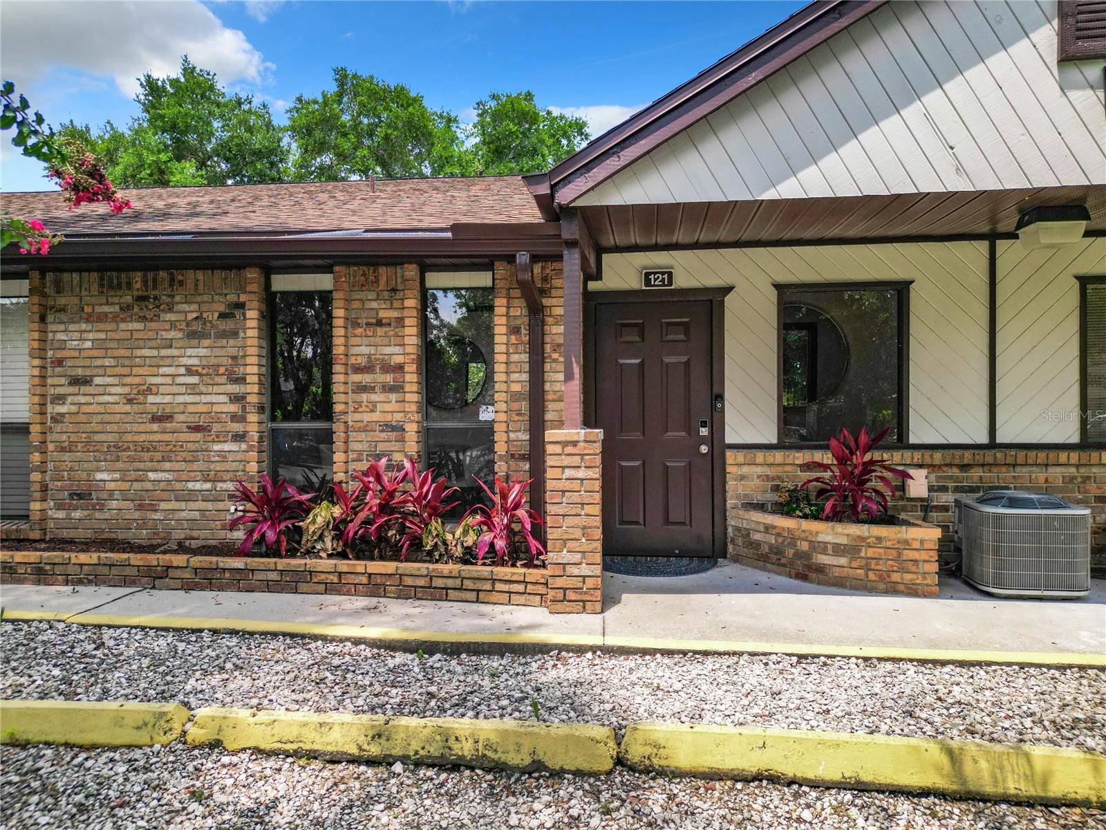 409 MONTGOMERY RD #121, Altamonte Springs, FL 32714