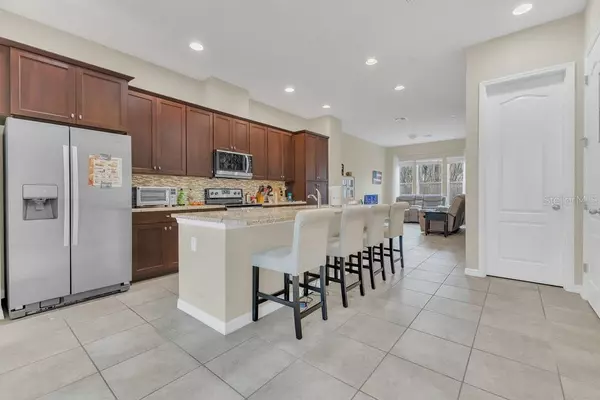 Altamonte Springs, FL 32701,486 WINDMILL PALM CIR