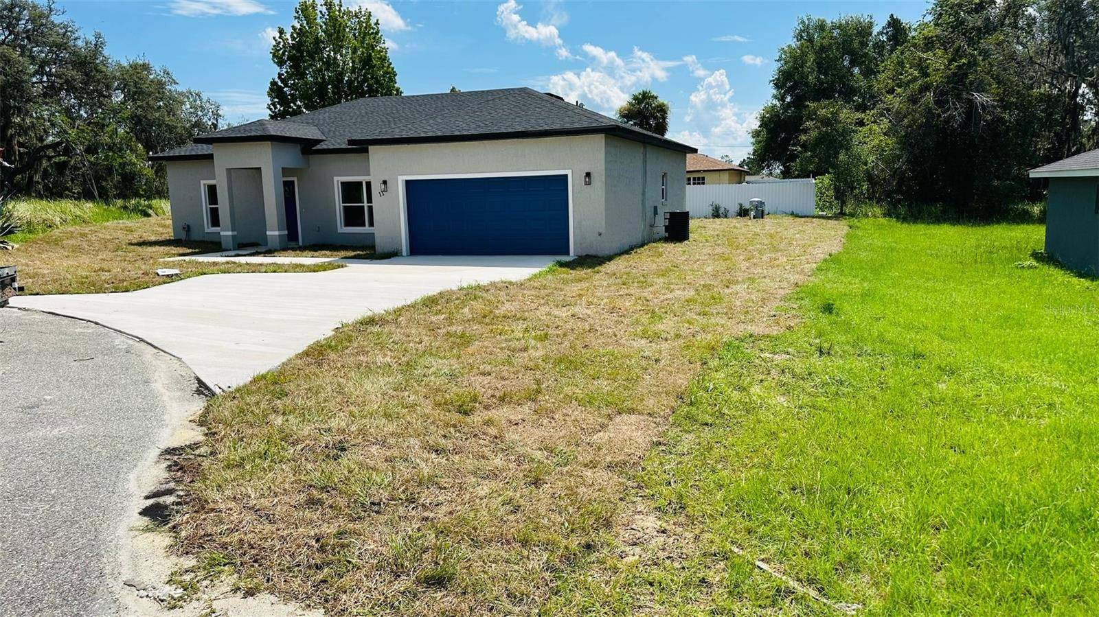 Ocala, FL 34472,11 SPRUCE LN