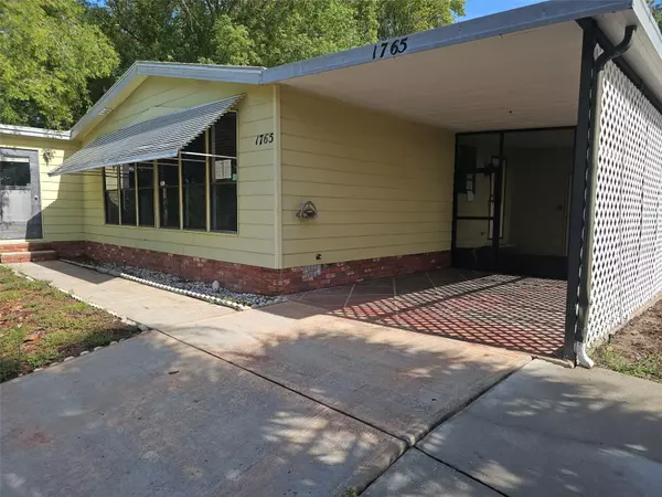 1765 W SCHWARTZ BLVD, Lady Lake, FL 32159