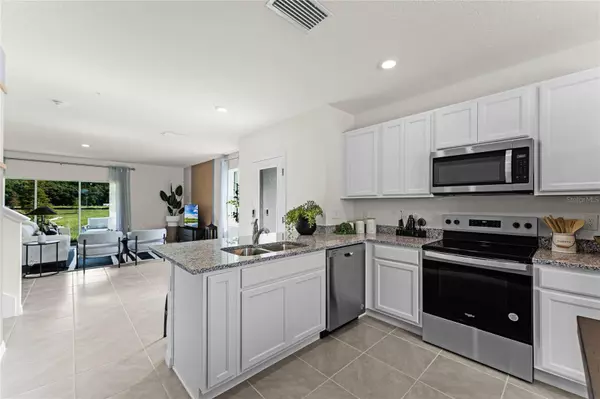 Apopka, FL 32703,3362 PRIVATE OAK DR