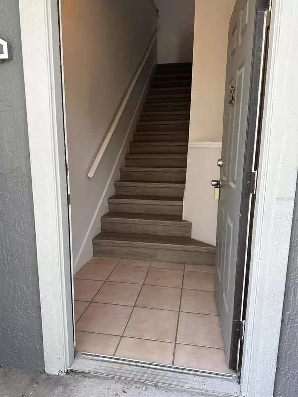 Orlando, FL 32811,4352 S KIRKMAN RD #1