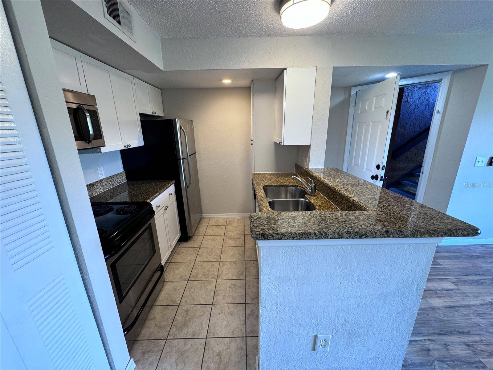 Orlando, FL 32811,5128 CONROY RD #725