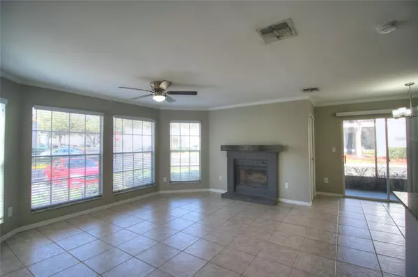 Altamonte Springs, FL 32714,634 STEAMBOAT CT #171