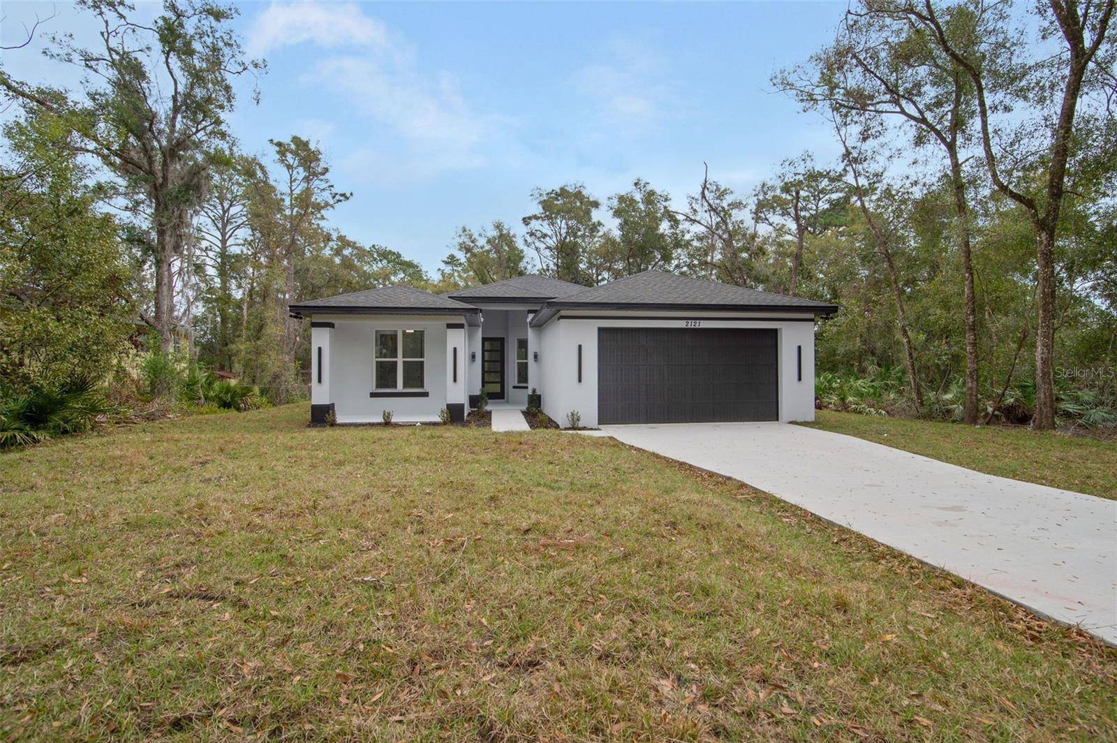 1030 EAST Pkwy, Deland, FL 32724
