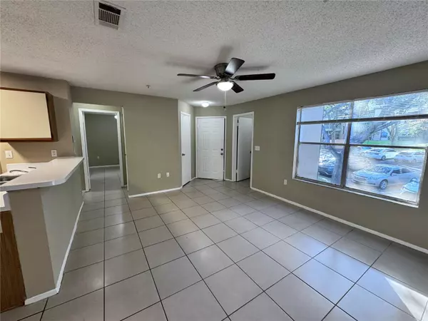 Altamonte Springs, FL 32714,629 DORY LN #202