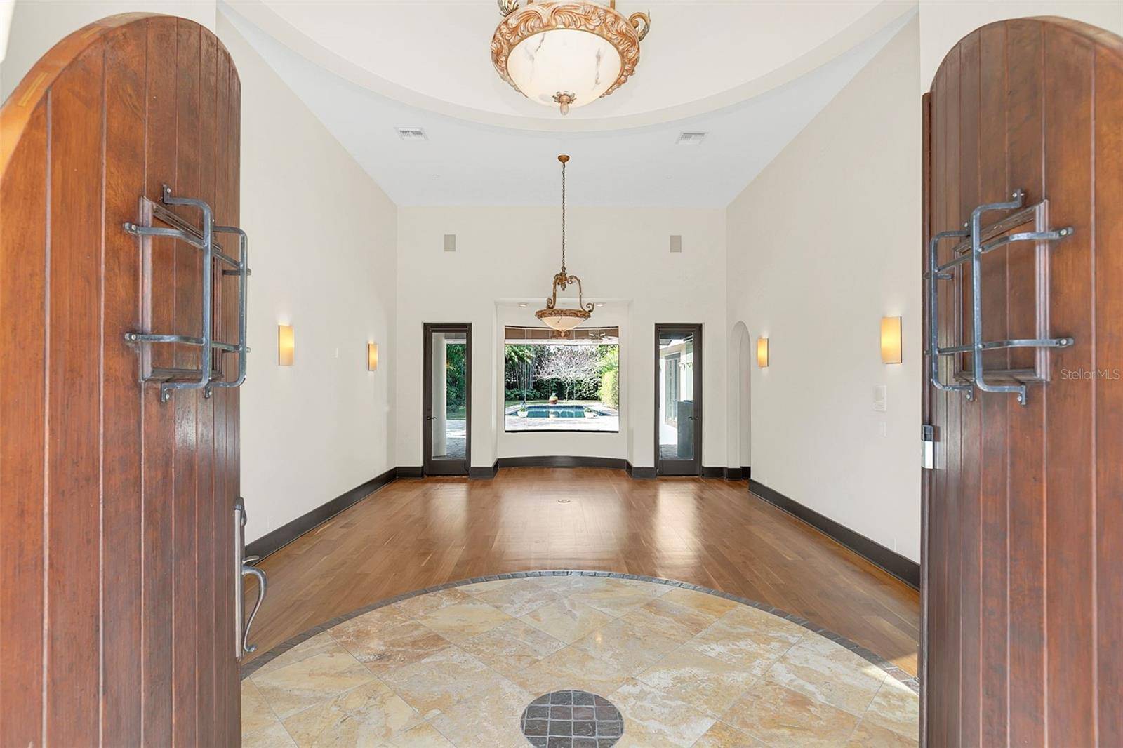 Maitland, FL 32751,135 JAMES PL