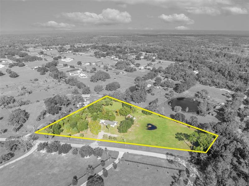 1350 N HART RD, Geneva, FL 32732