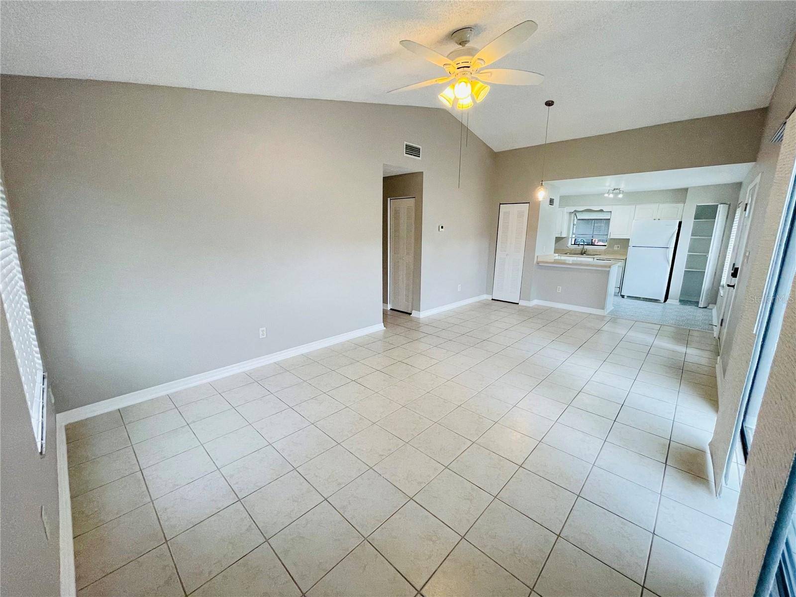 Orlando, FL 32811,4439 PINEBARK AVE #47-4