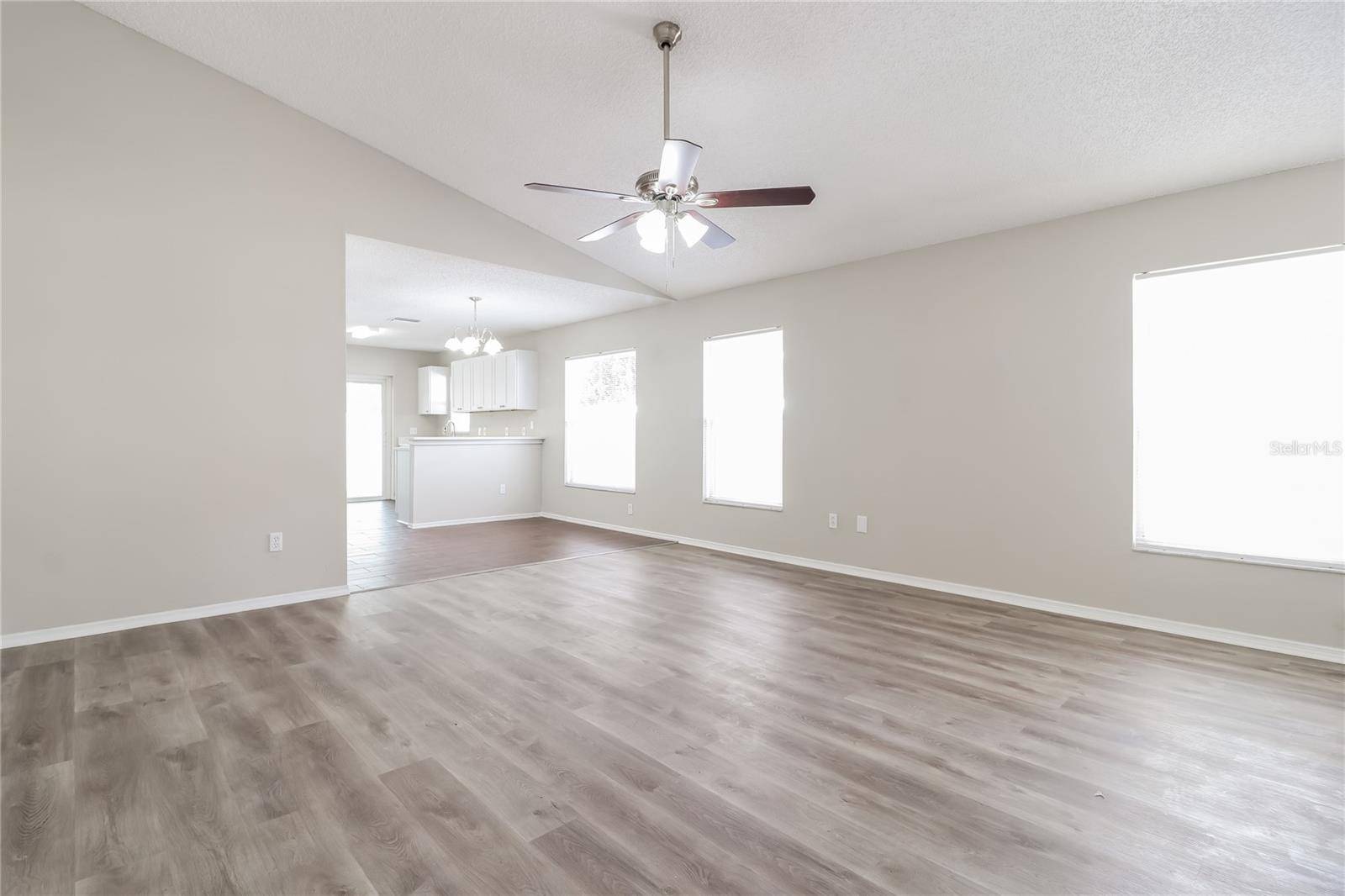 Temple Terrace, FL 33637,9901 MORRIS GLEN WAY