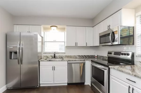 St Petersburg, FL 33705,4618 REDFISH LN SE