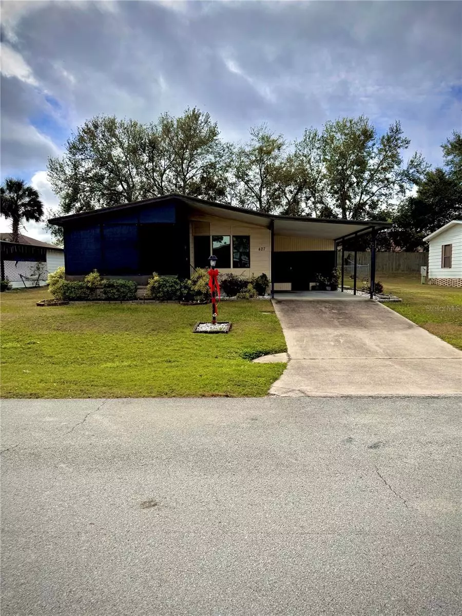 Winter Haven, FL 33880,427 VILLAGE CIR SW