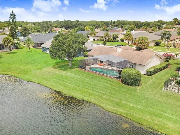 2732 LONE FEATHER DR, Orlando, FL 32837