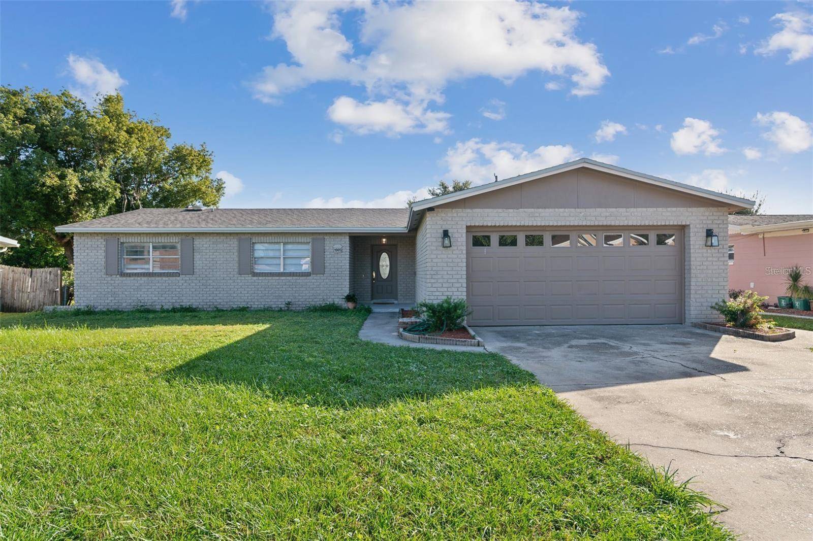 1905 DIAMOND DR, Orlando, FL 32807