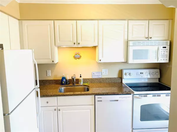Indian Shores, FL 33785,19417 GULF BLVD #B209