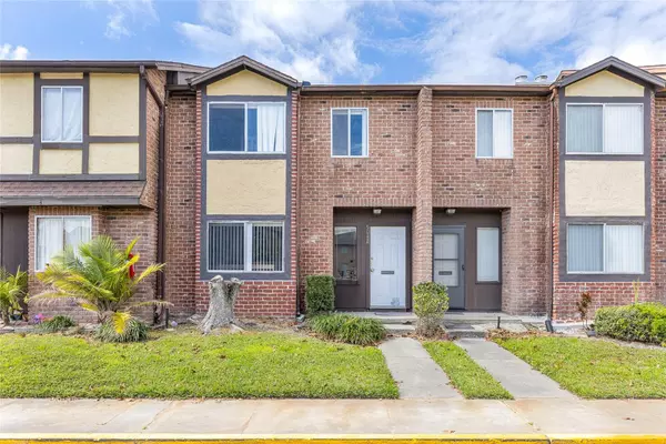 5042 DOWNING ST #5,  Orlando,  FL 32839