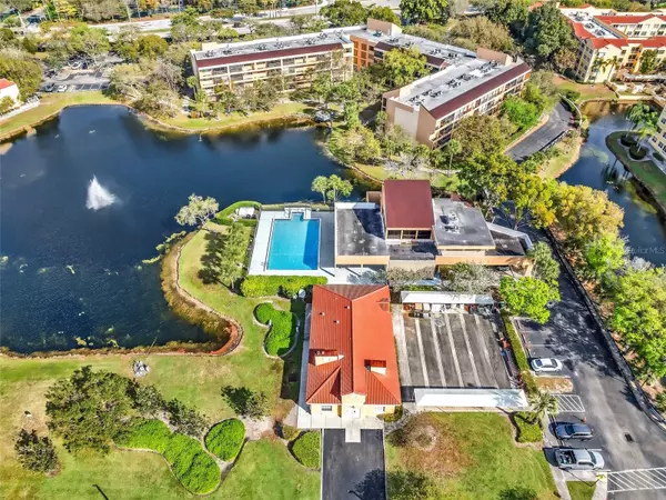 8592 W SUNRISE BLVD #202, Plantation, FL 33322