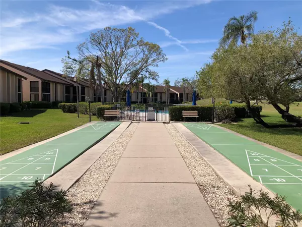 Sarasota, FL 34243,6211 TIMBER LAKE DR #B4