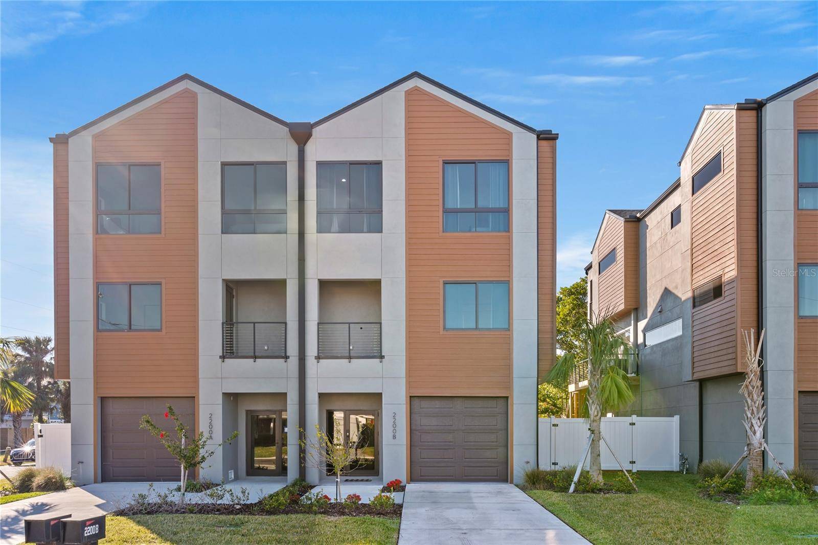2200 BAY BLVD #B, Indian Rocks Beach, FL 33785
