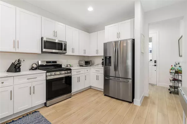 New Smyrna Beach, FL 32169,350 E 2ND AVE