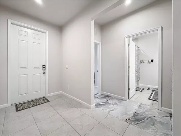 Sanford, FL 32771,3493 LAZY RIVER TER