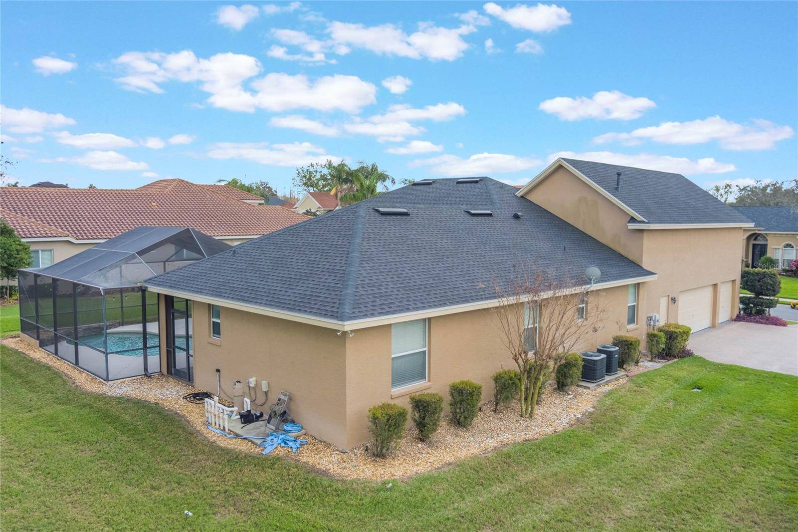 Lakeland, FL 33813,674 WHISPER WOODS DR