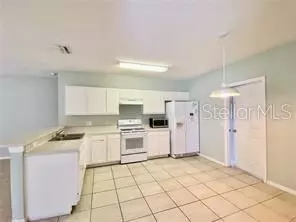 Kissimmee, FL 34759,410 MAGPIE CT