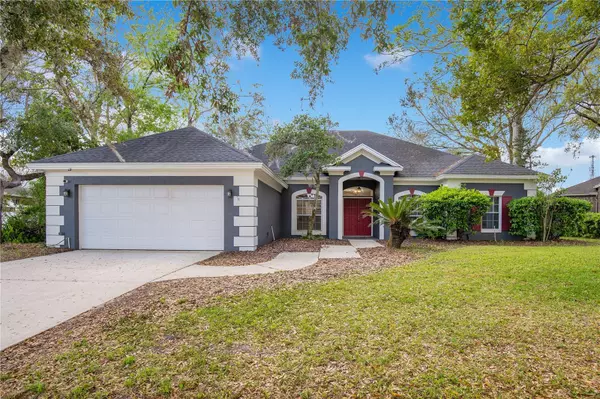 827 ROYALWOOD LN, Oviedo, FL 32765