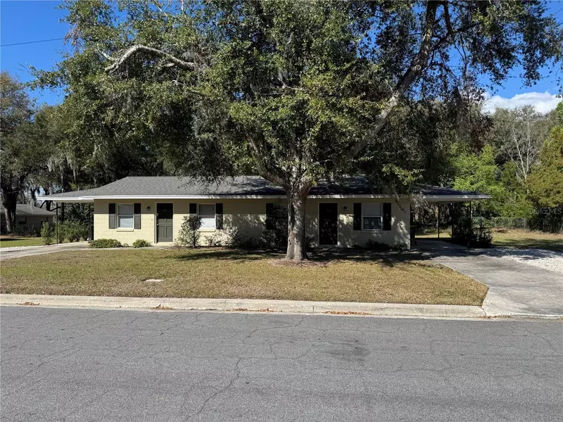 511 OAK AVE, Mount Dora, FL 32757