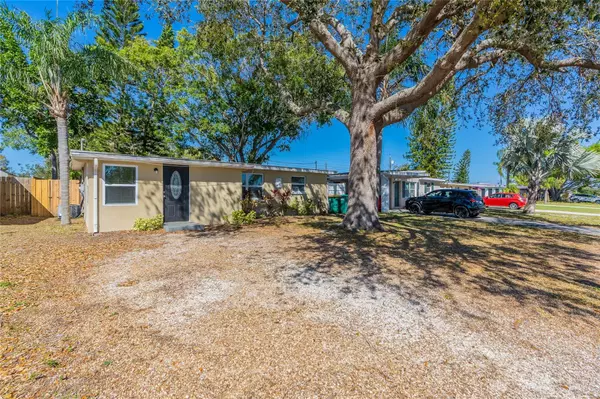 Largo, FL 33773,10151 114TH TER N