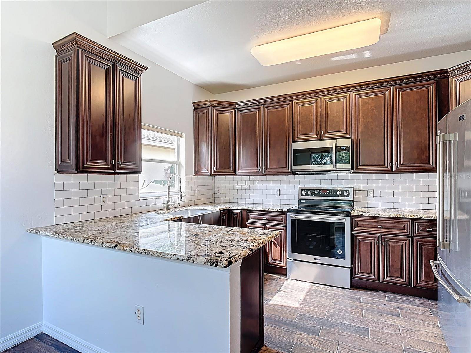 Poinciana, FL 34759,124 MERIDIAN AVE