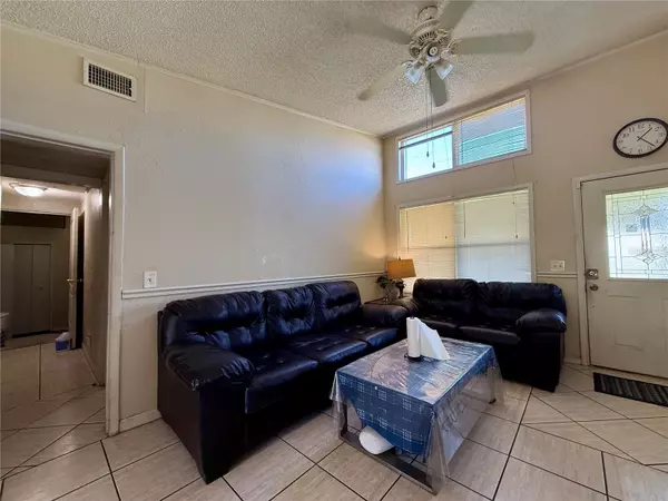 Orlando, FL 32808,3522 WD JUDGE DR
