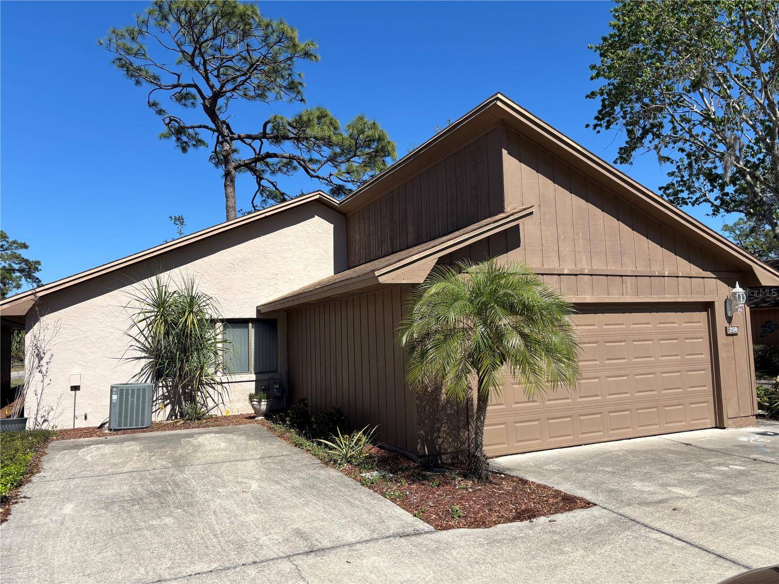 250 RAINTREE DR, Casselberry, FL 32707