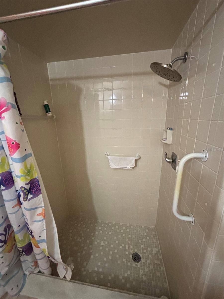 Casselberry, FL 32707,250 RAINTREE DR