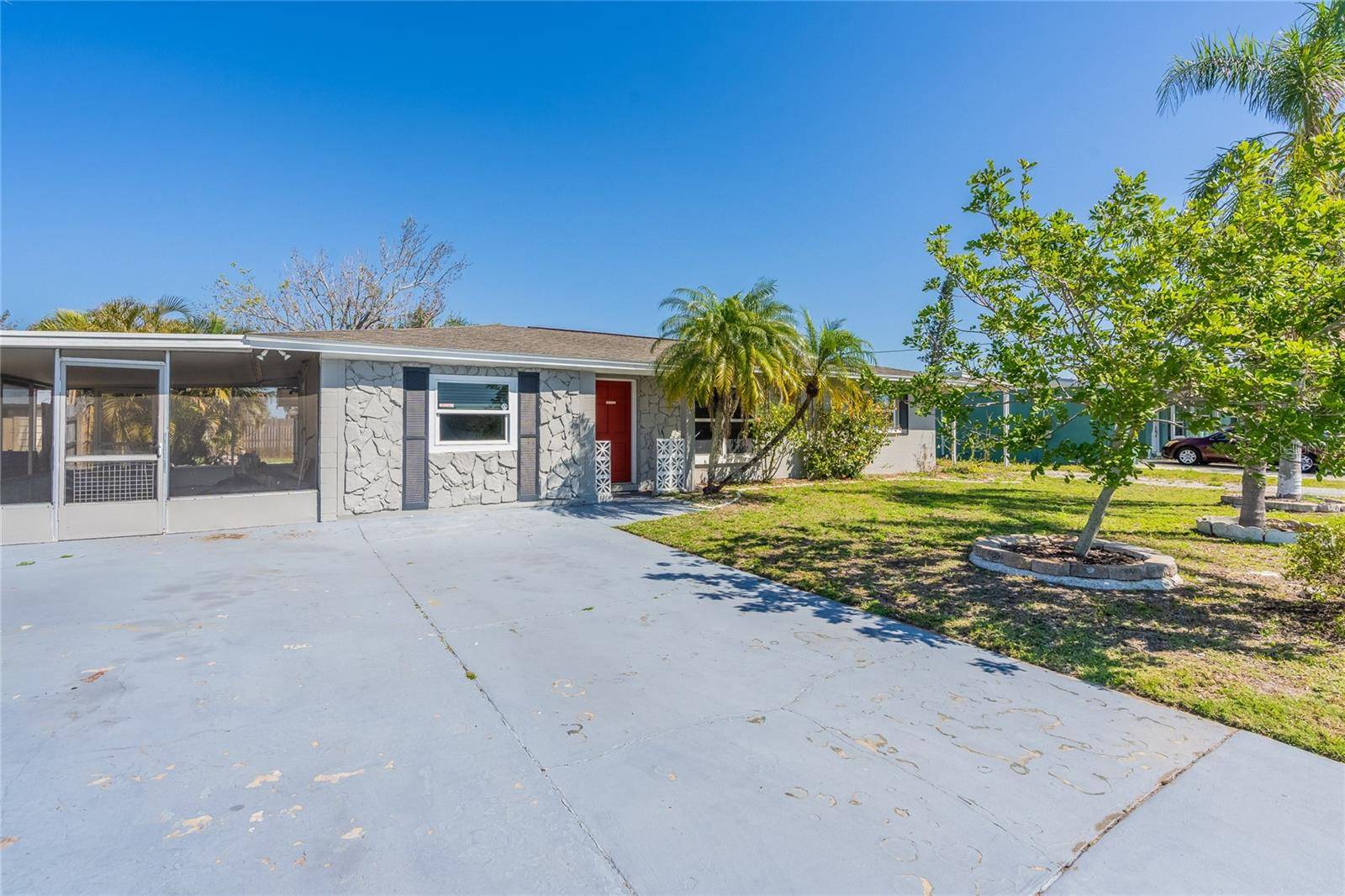 545 FRANDOR PL,  Apollo Beach,  FL 33572