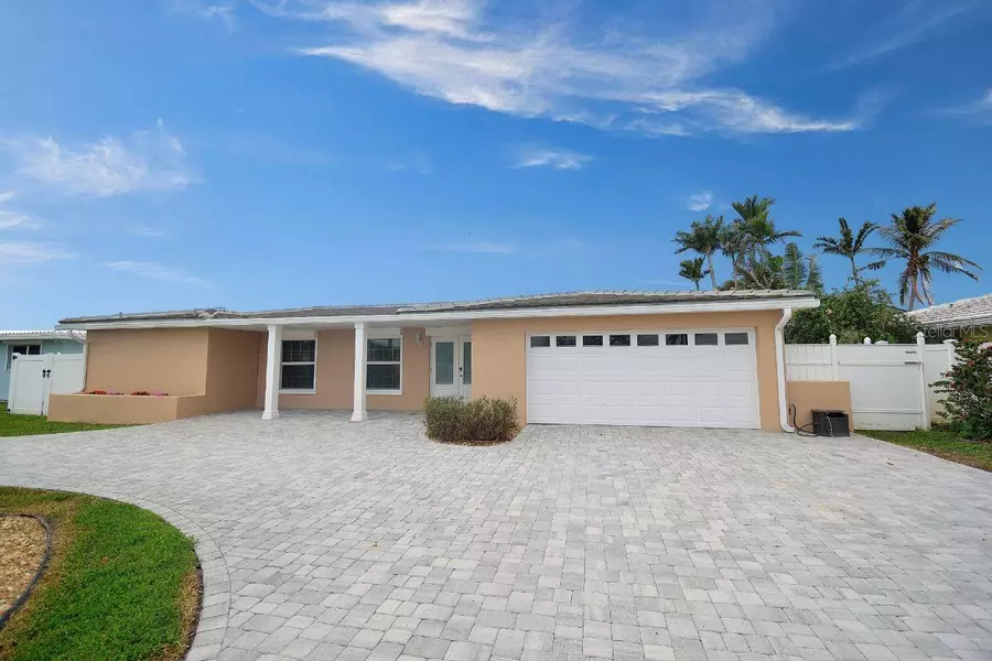 363 BRIGHTWATERS DR, Cocoa Beach, FL 32931