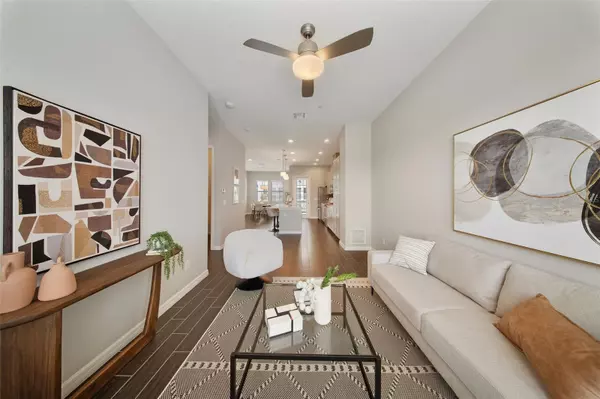 Altamonte Springs, FL 32701,450 WINDMILL PALM CIR