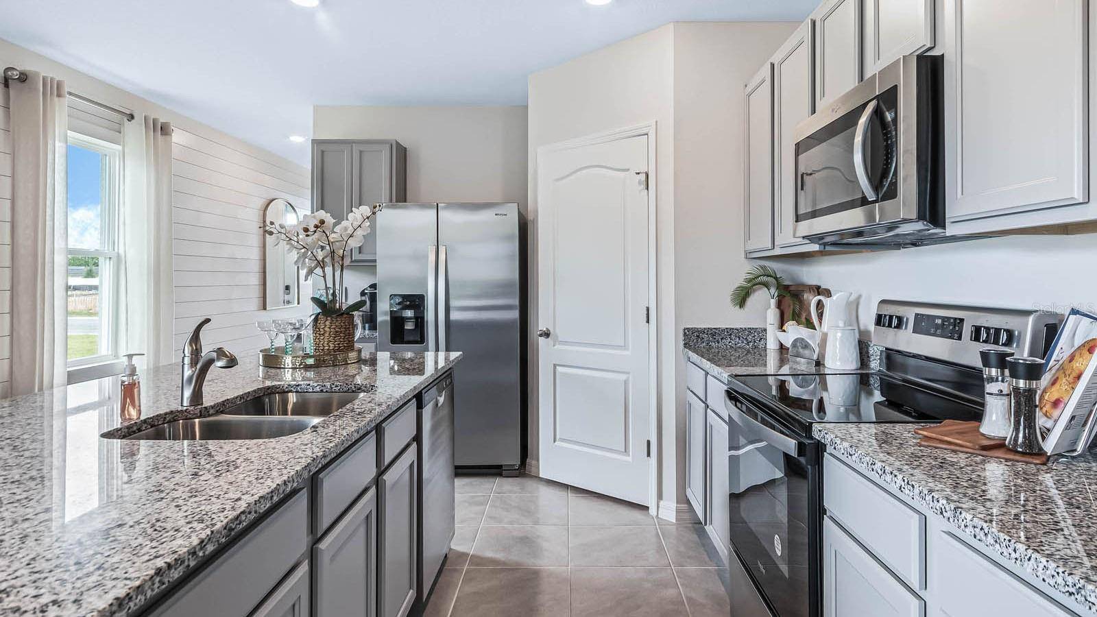 Lakeland, FL 33811,4637 BARBERRY AVE
