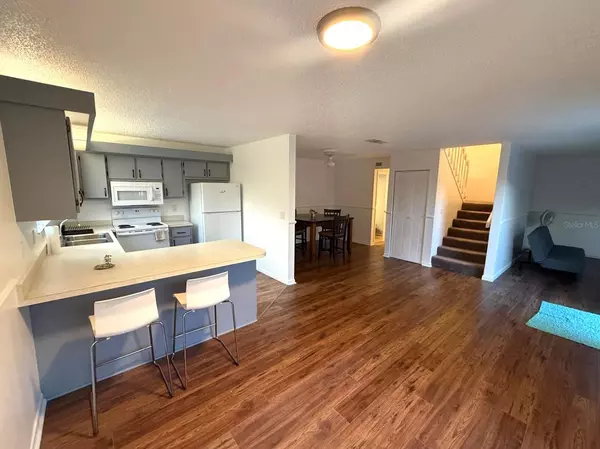 Fort Myers, FL 33901,1406 PARK SHORE CIR #3