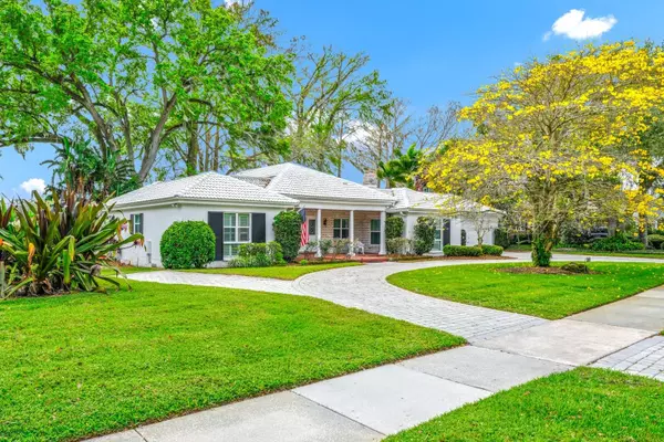 1532 LAKE SHORE DR, Orlando, FL 32803