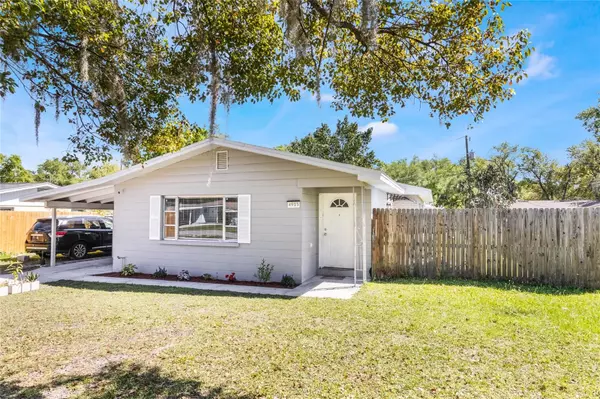4915 POCAHONTAS LN, Lakeland, FL 33810