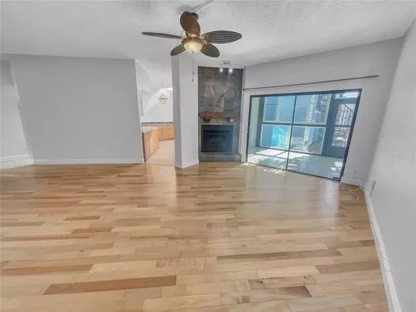 St Petersburg, FL 33715,557 PINELLAS BAYWAY S #111