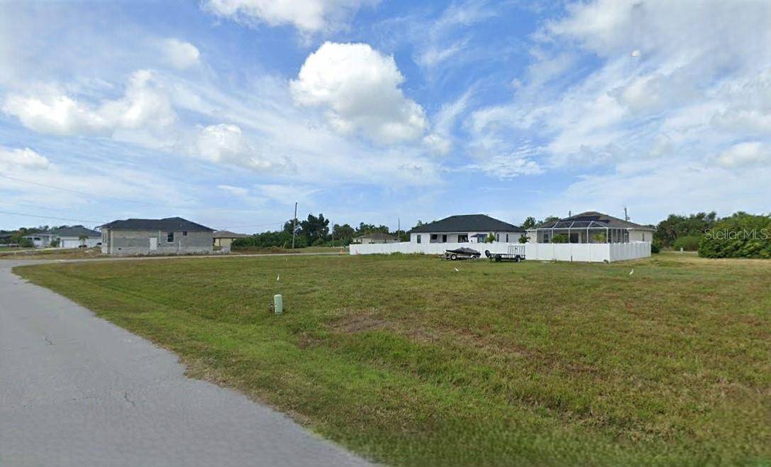 Rotonda West, FL 33947,116 TEMPER LN