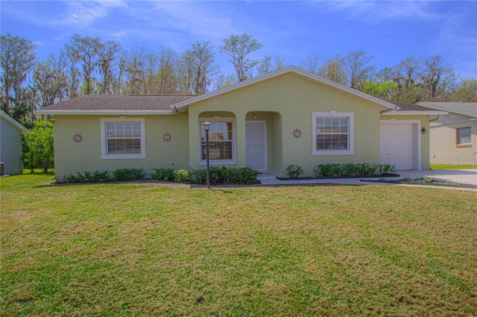 260 LA PAZ DR, Kissimmee, FL 34743