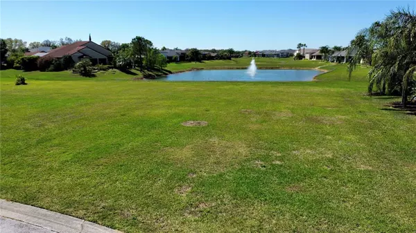 Polk City, FL 33868,649 MEANDERING WAY