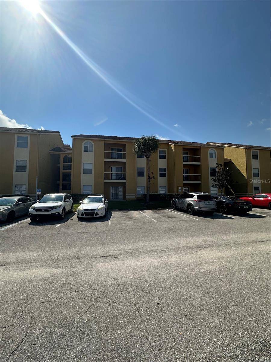 5271 IMAGES CIR #303,  Kissimmee,  FL 34746