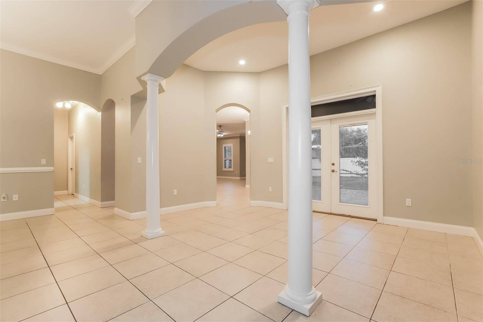 Lakeland, FL 33810,5543 GREY HAWK LN