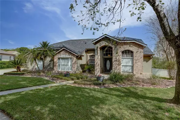 876 KENSINGTON GARDENS CT, Oviedo, FL 32765